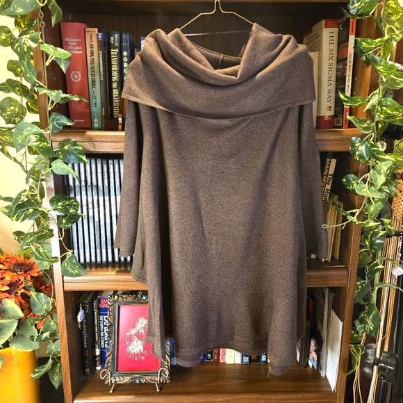 NWOTs, Inc. International Grey 3/4 Dolman Sleeve Cowl Neck Sweater Size XL - Picture 2 of 14